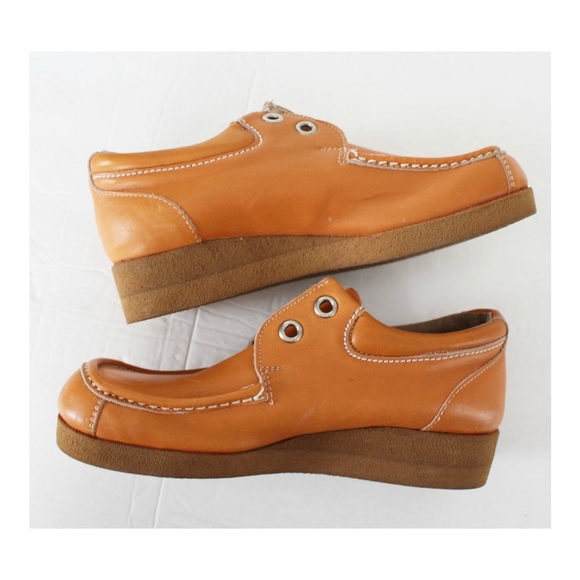 Vintage Shoes - Women's Vintage Leather Chucka Shoes 7 1/2